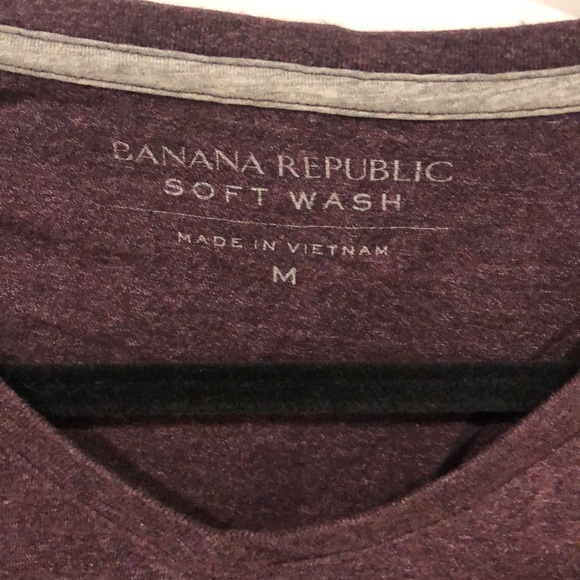 Banana Republic T Shirt - Picture 2 of 3